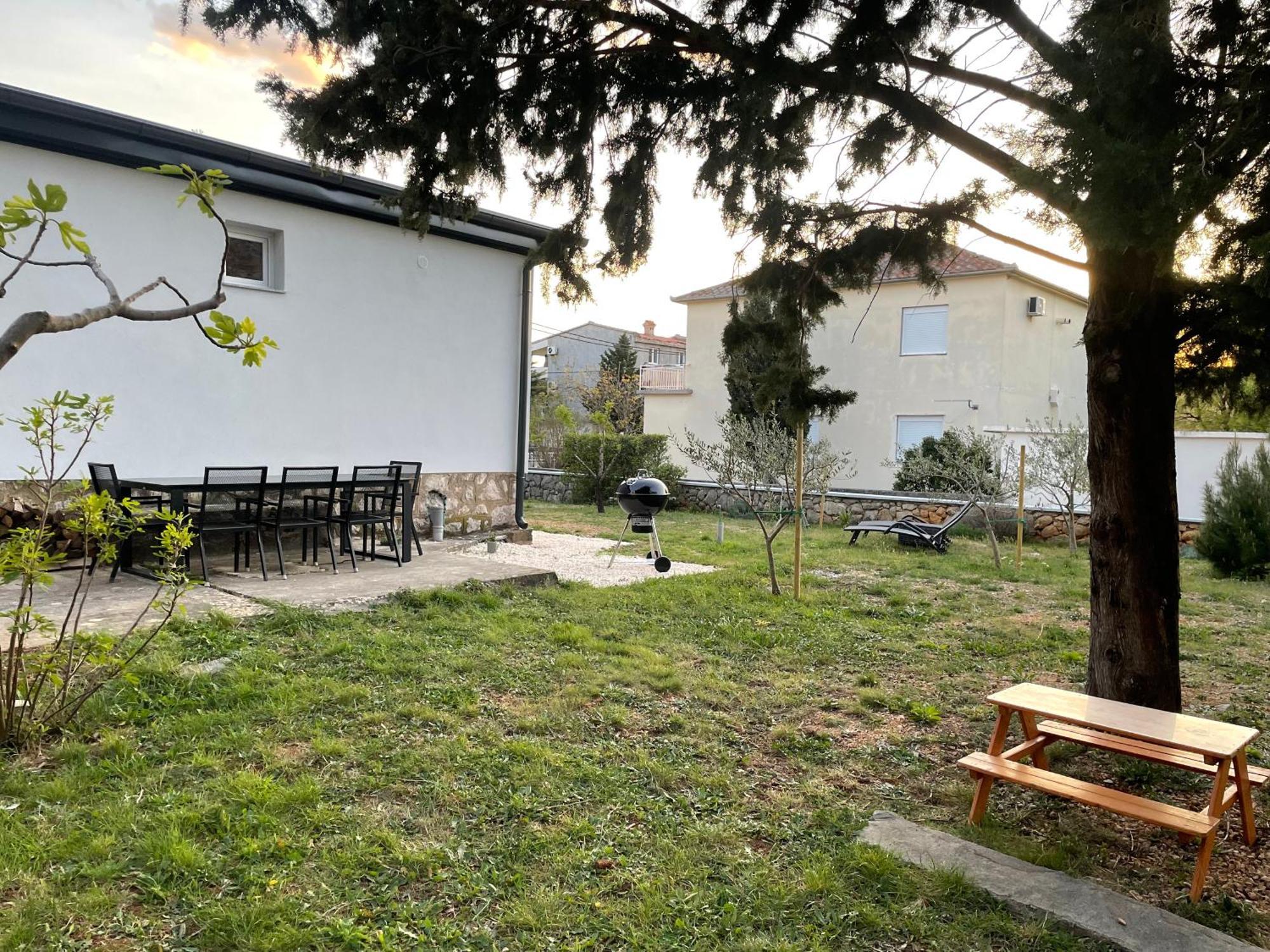 Holiday Home Lola - Large Outdoor Area スタリグラード エクステリア 写真