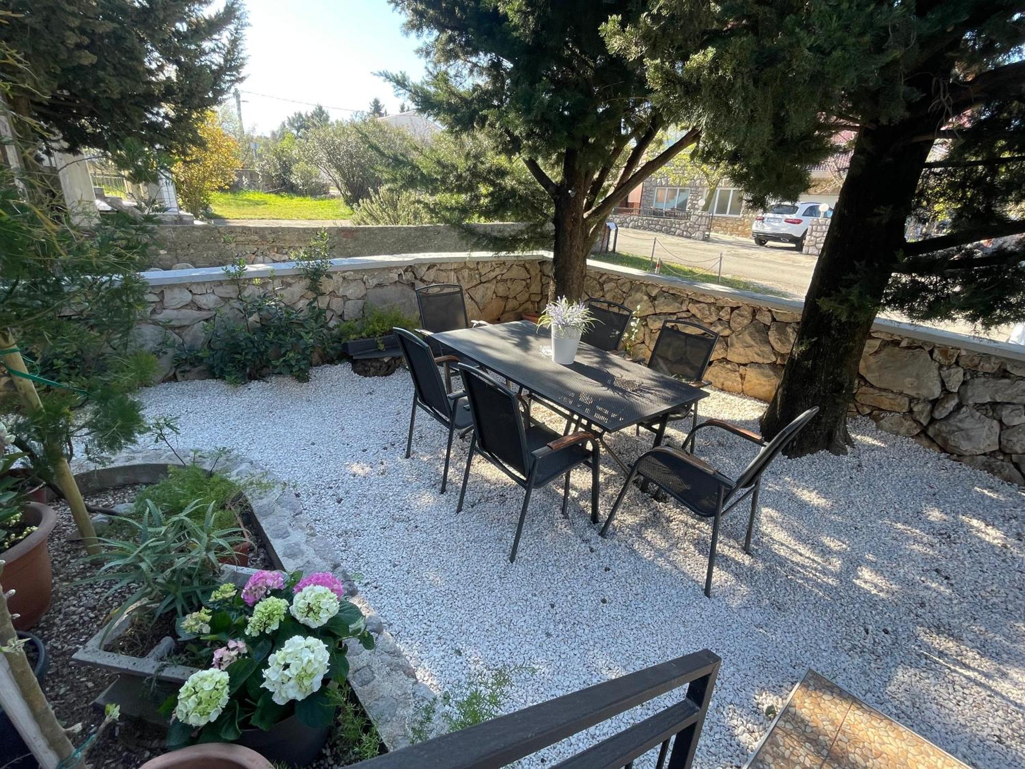 Holiday Home Lola - Large Outdoor Area スタリグラード エクステリア 写真