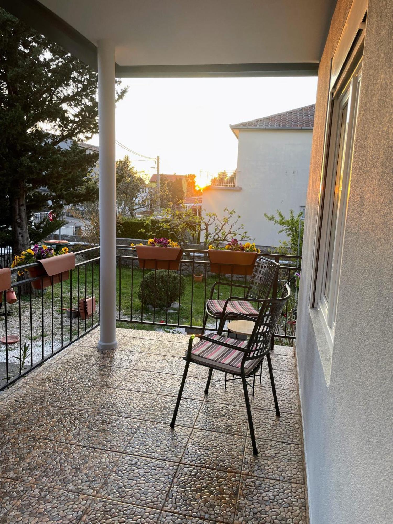 Holiday Home Lola - Large Outdoor Area スタリグラード エクステリア 写真